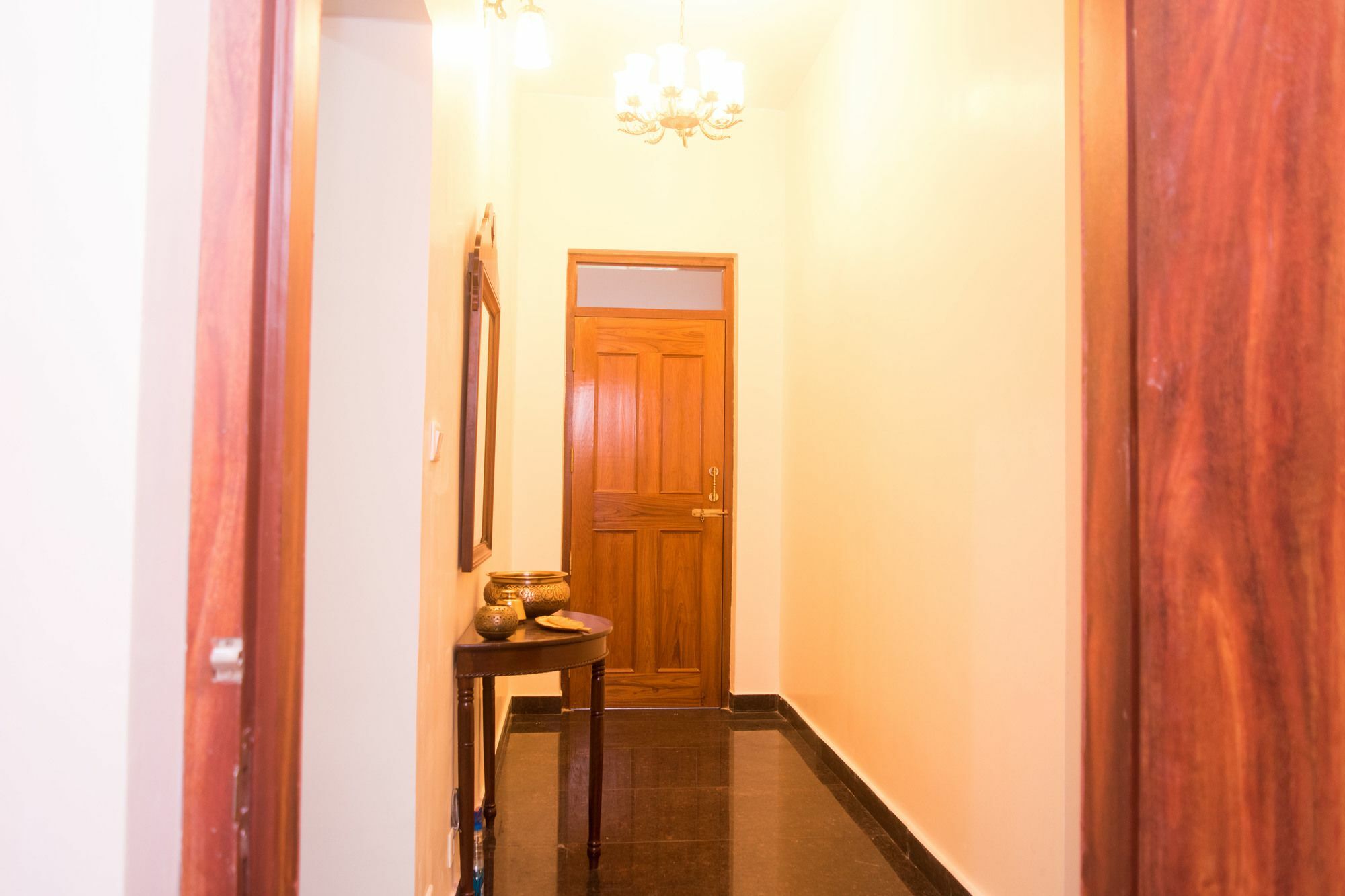 Oyo 7187 Earth Aromaa Hotel Calcutá Exterior foto